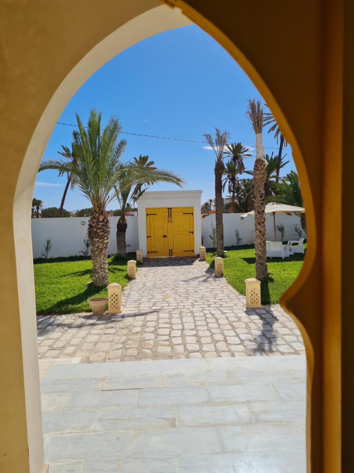Musk De Djerba Suite Aziz Avec Piscine Temlale Ngoại thất bức ảnh